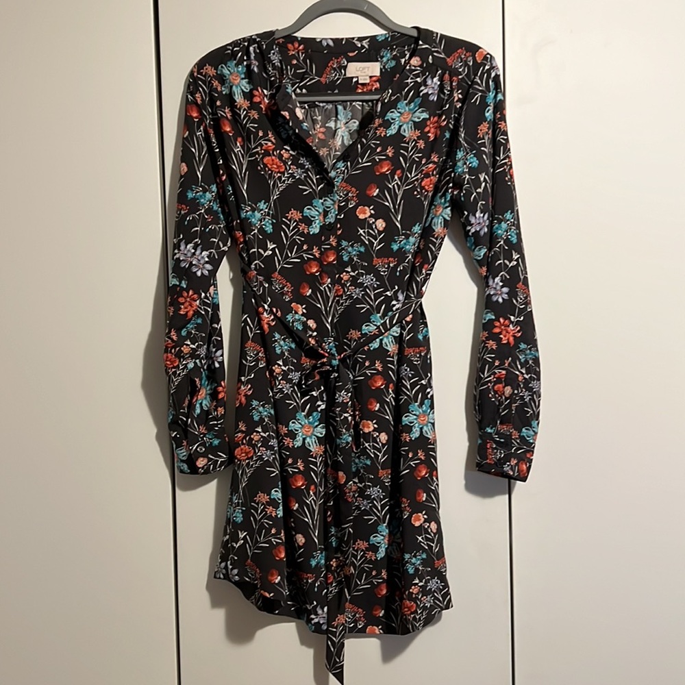 Loft women dress size xs perfect condition